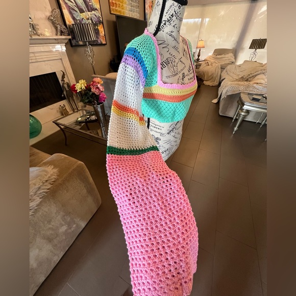 Sheila Simone Crochet Cropped Sweater - Picture 10 of 13